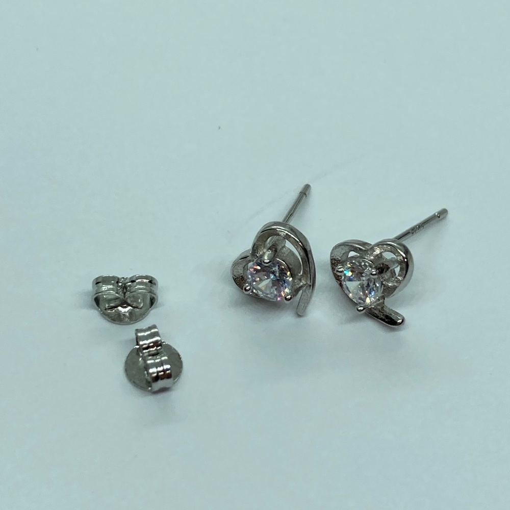π Heart π Stud Earrings - Picture 2 of 2